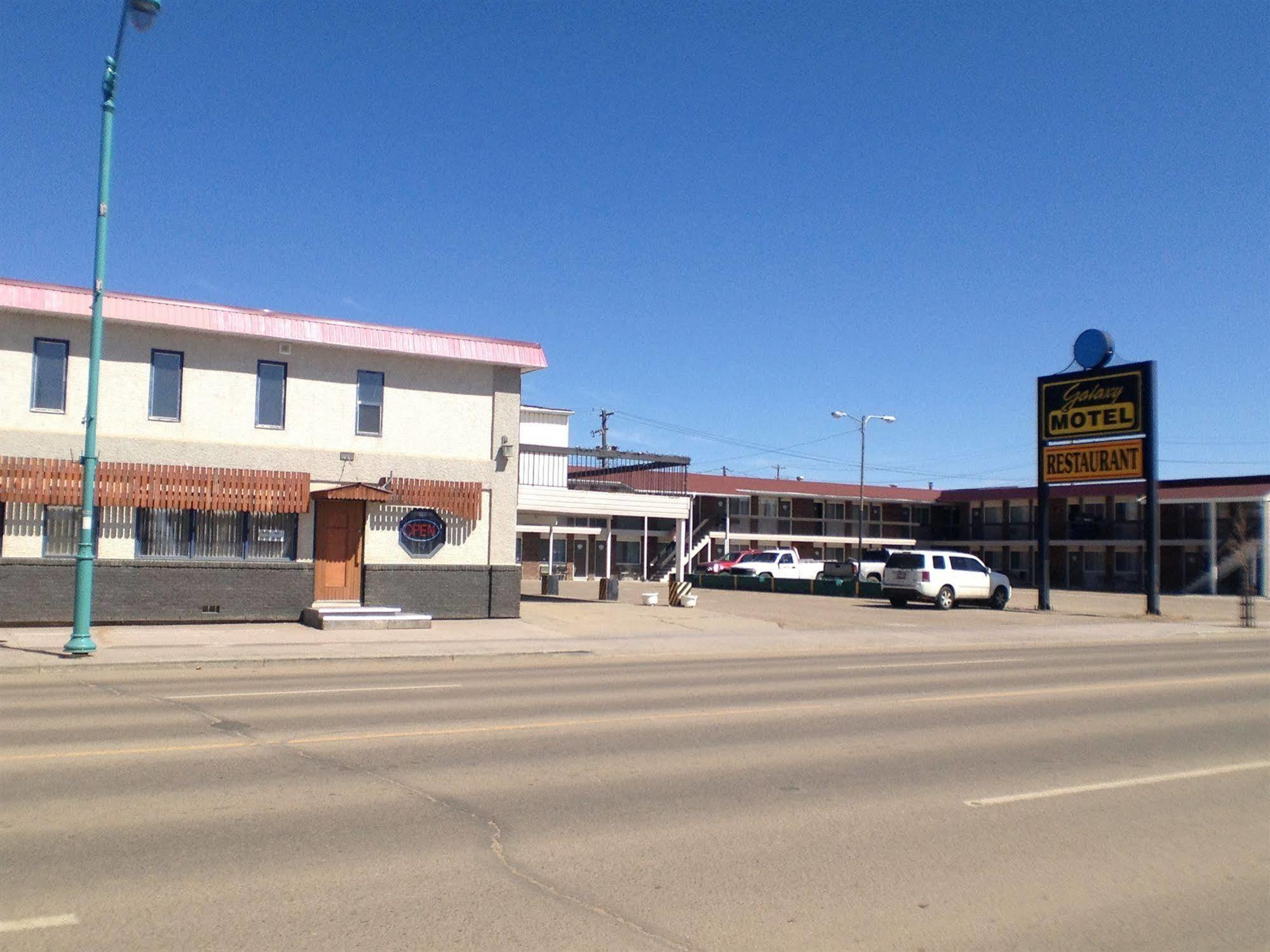 Galaxy Motel St. Paul Екстер'єр фото